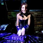 Taisha WeiSS – Chemistry of love (October 2014)
