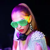 dj She