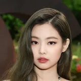 JENNIE