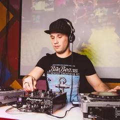 NIGHT VICTORY (live mix)
