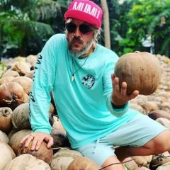 COCONUT DANCING