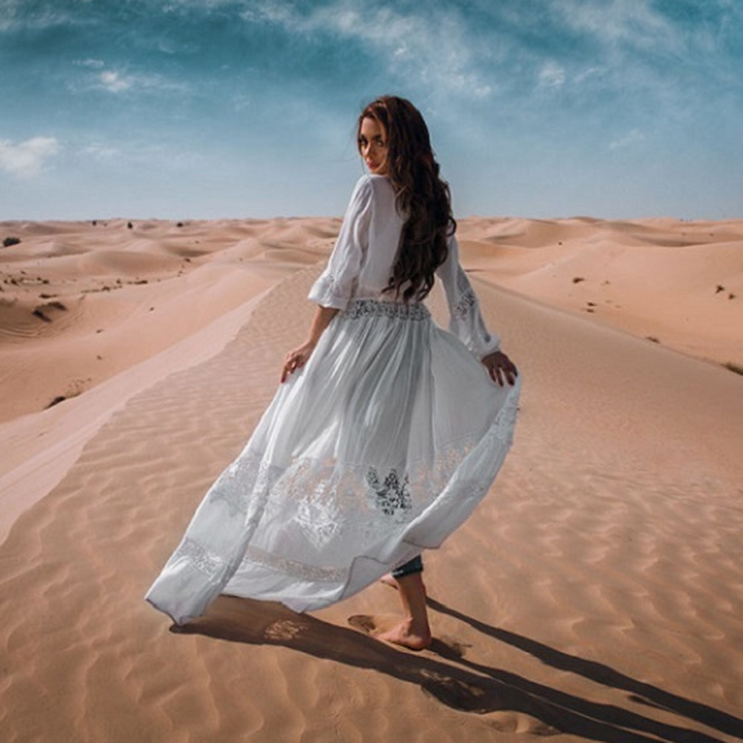 Desert girl. Развивающееся платье. Фотосессия в пустыне. Девушка в пустыне. Платье в пустыне.